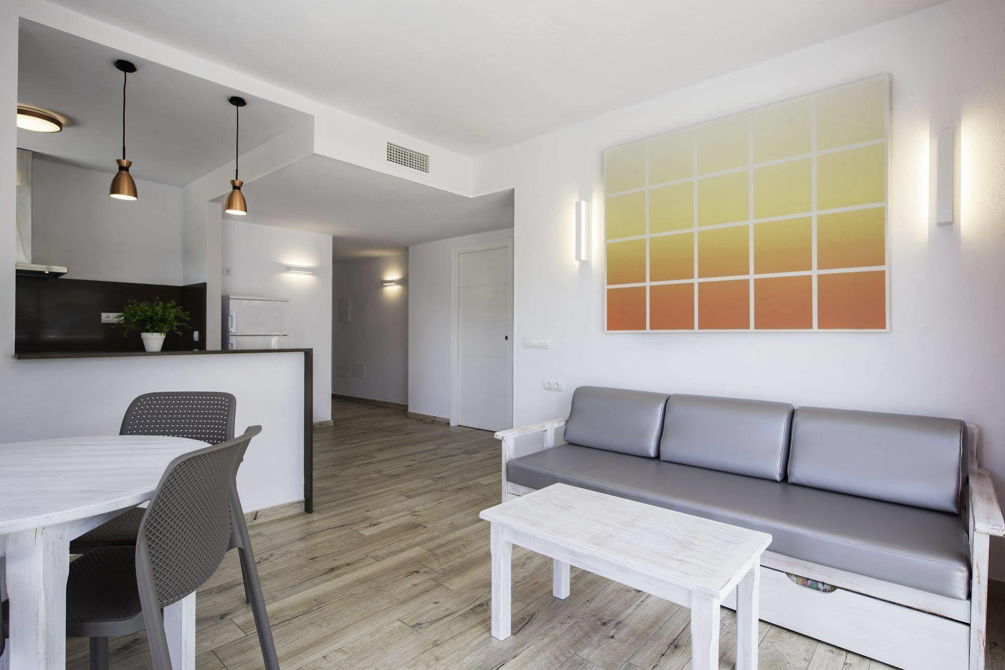 Apartament Typic Oasis Sa Tanca Cala Llonga  Zewnętrze zdjęcie