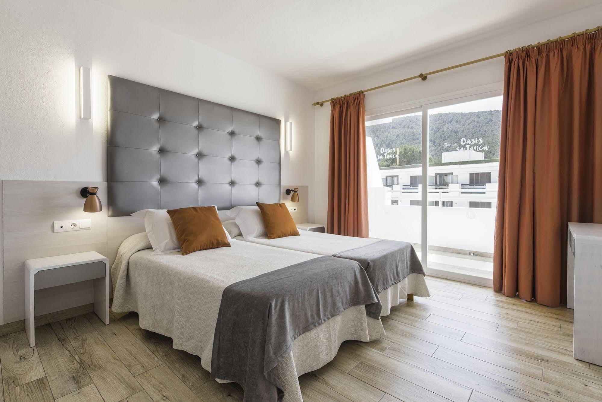 Apartament Typic Oasis Sa Tanca Cala Llonga  Zewnętrze zdjęcie