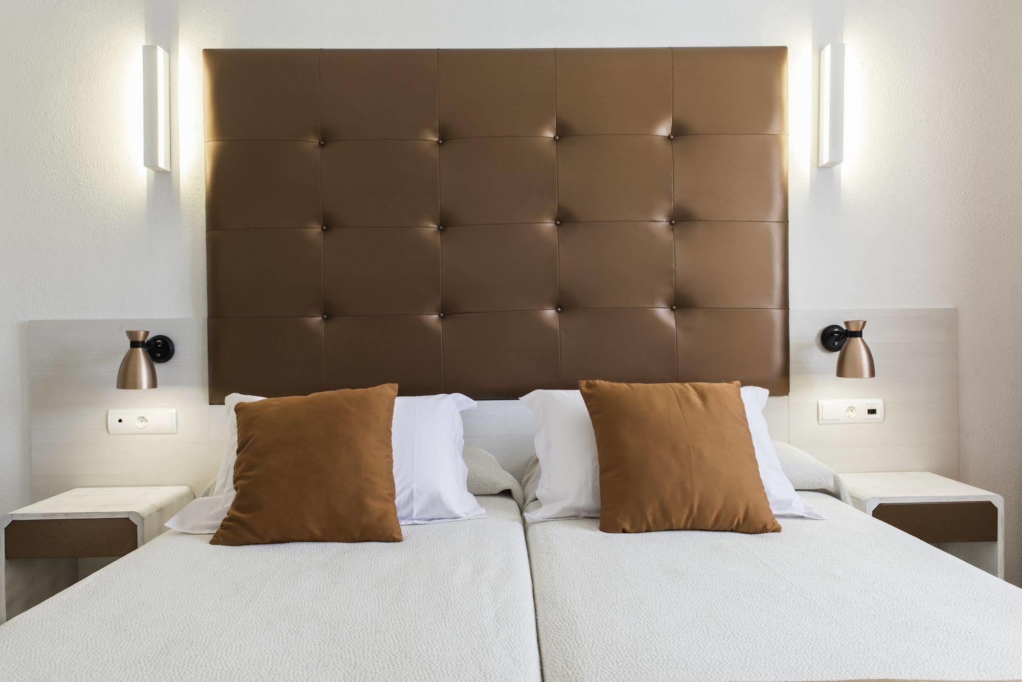 Apartament Typic Oasis Sa Tanca Cala Llonga  Zewnętrze zdjęcie